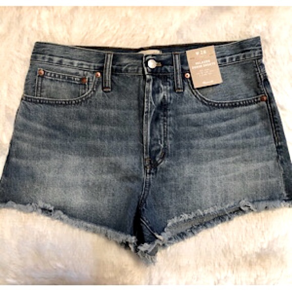 “NEW” Madewell Relaxed Denim Short - Picture 3 of 7